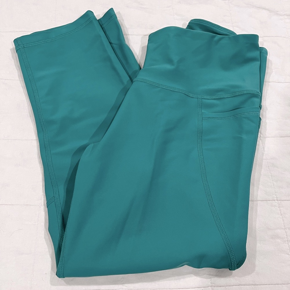 Like New Teal Crop Legging